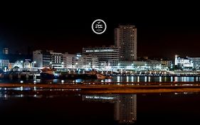 Marina Tower Center